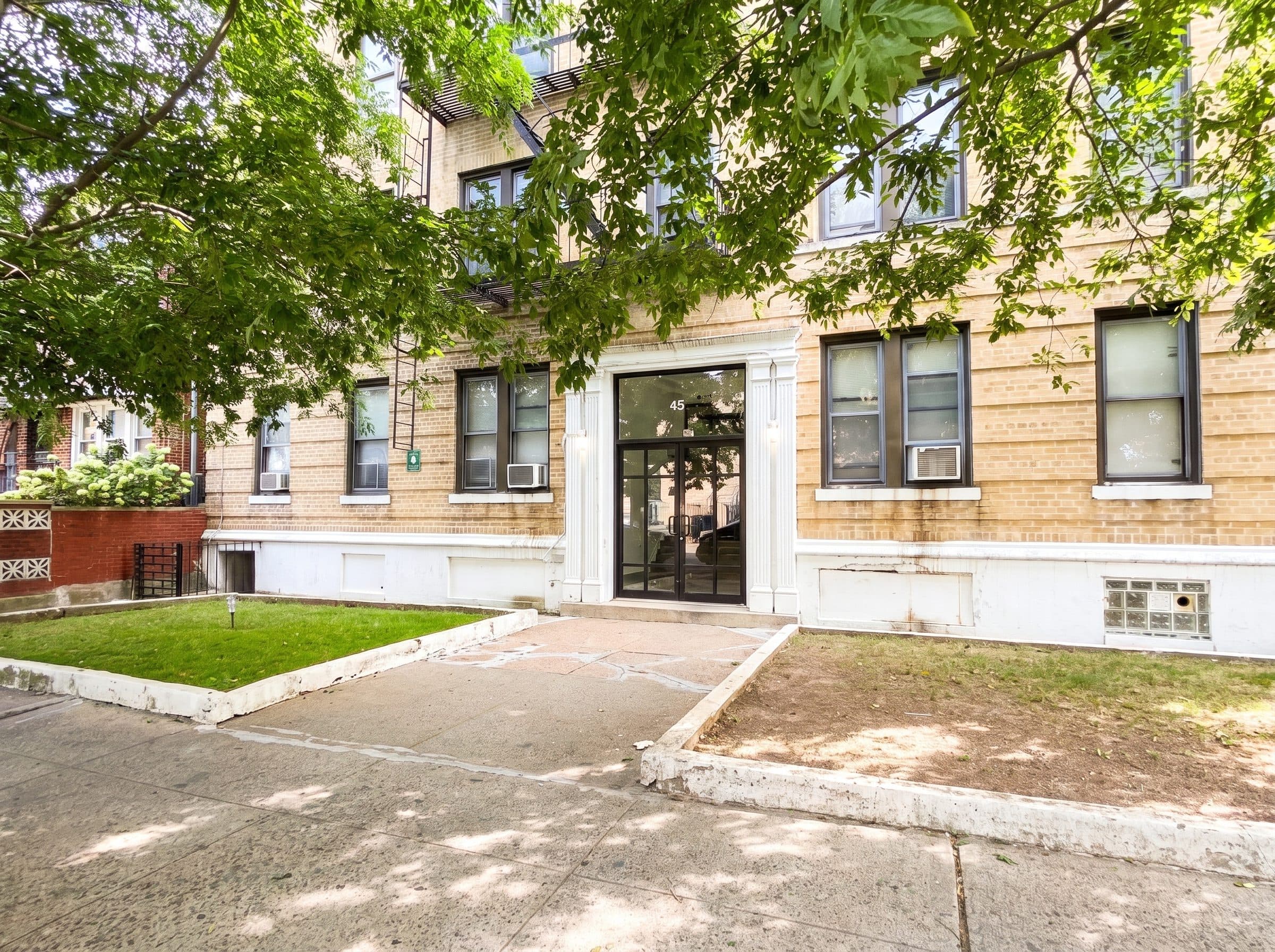 45 Bay 28th St, Apt 46