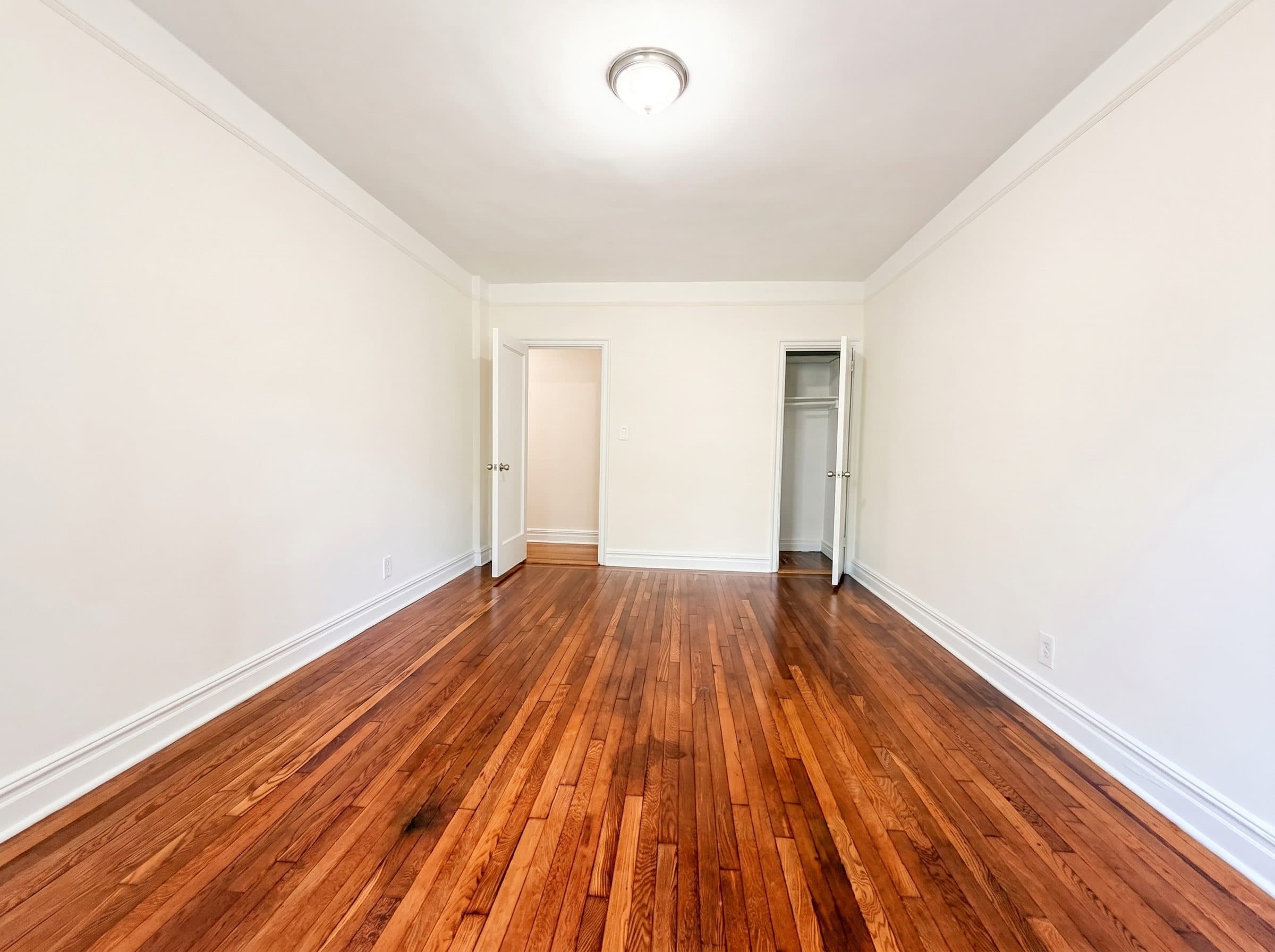 1654 E 13th St, Apt 15