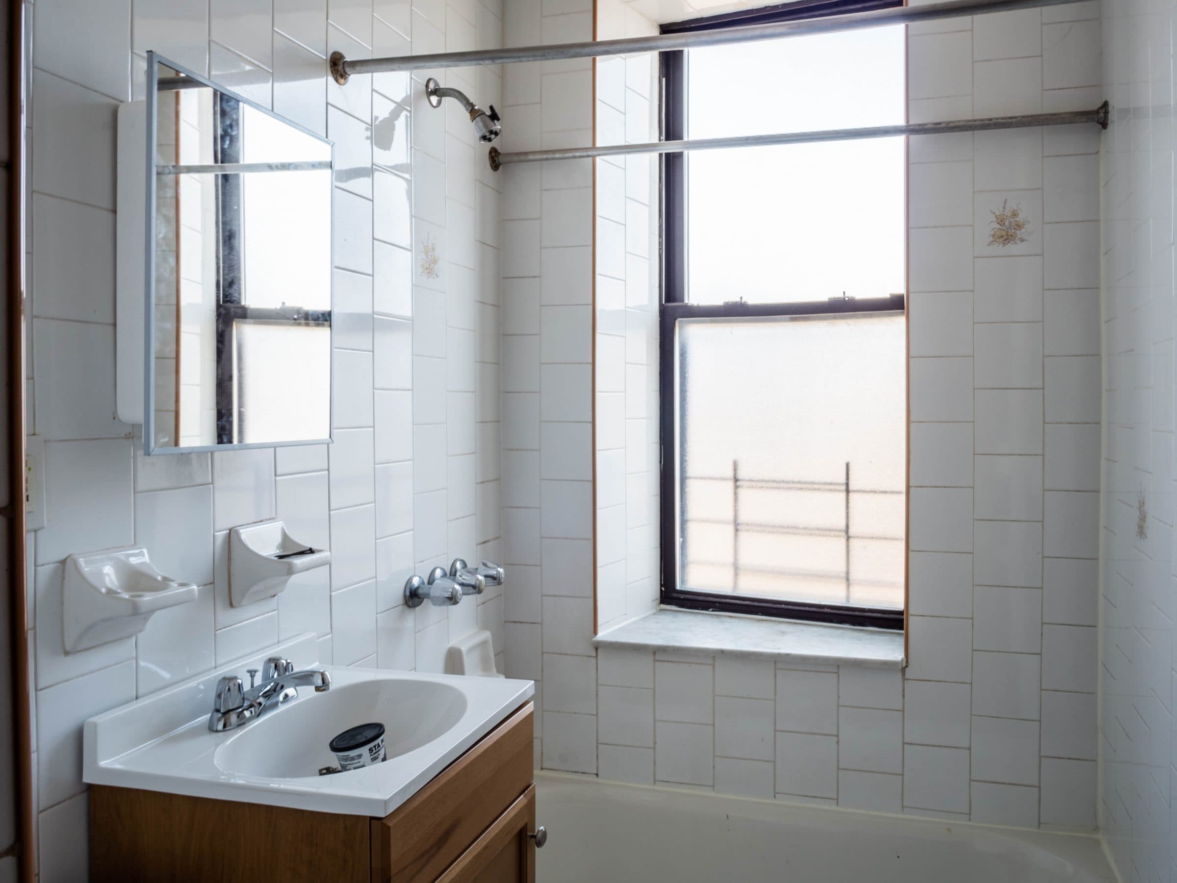 1602 East 43rd Street, Apt 23