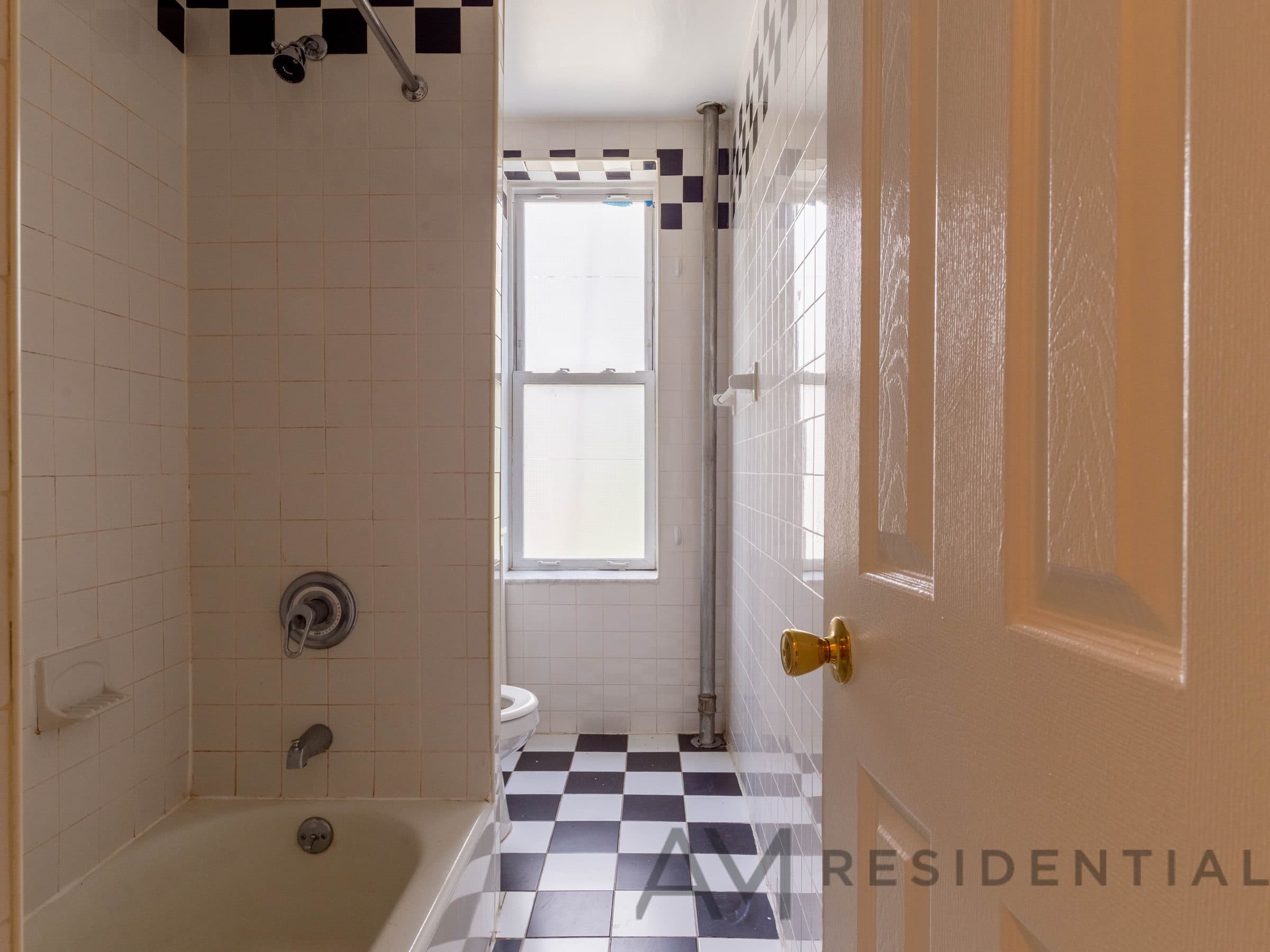 2665 Bedford Ave, Apt 32