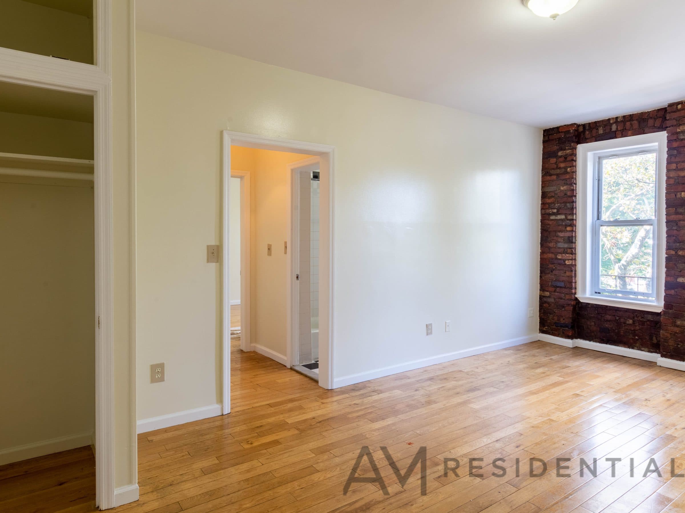 2665 Bedford Ave, Apt 32