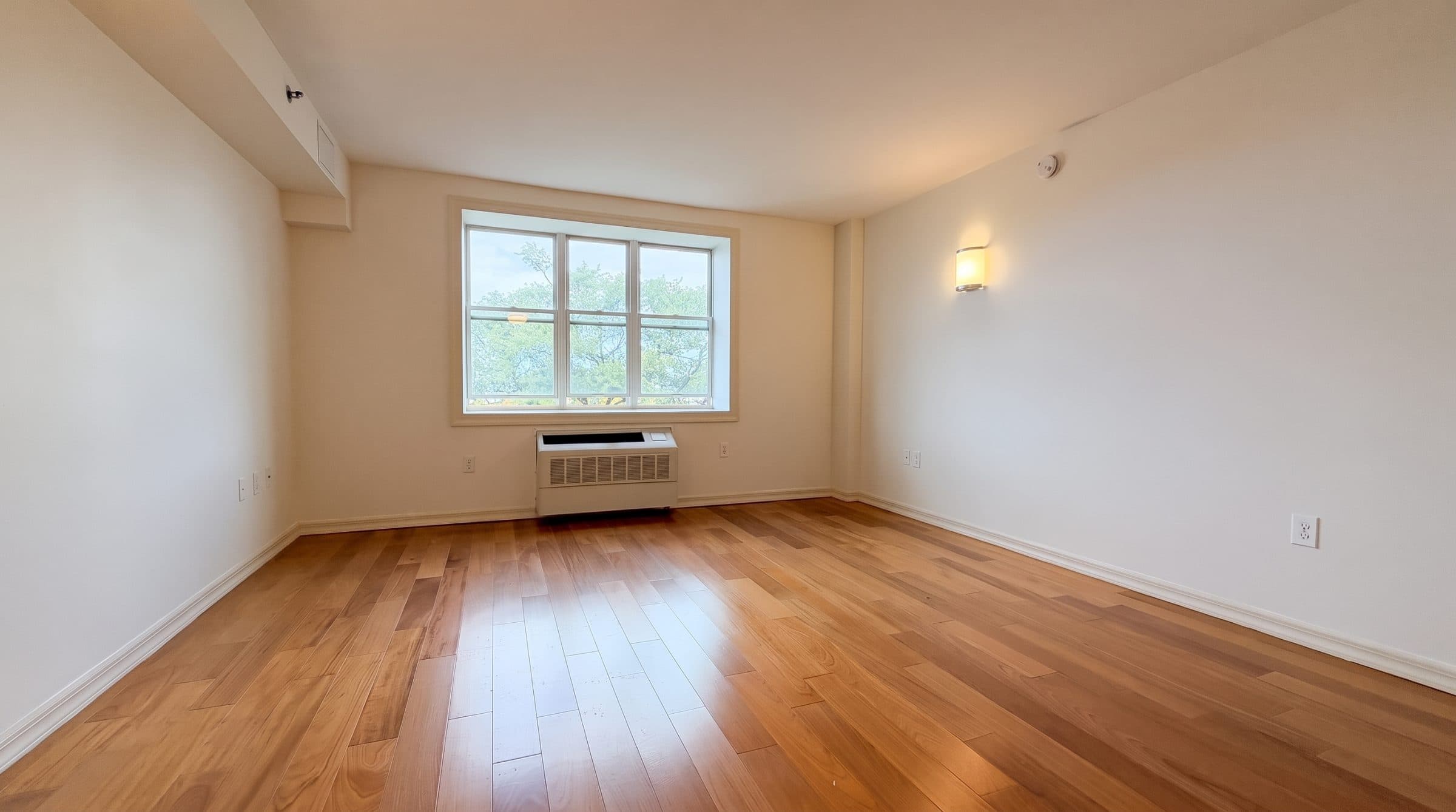 645 Gates Ave, Apt 52