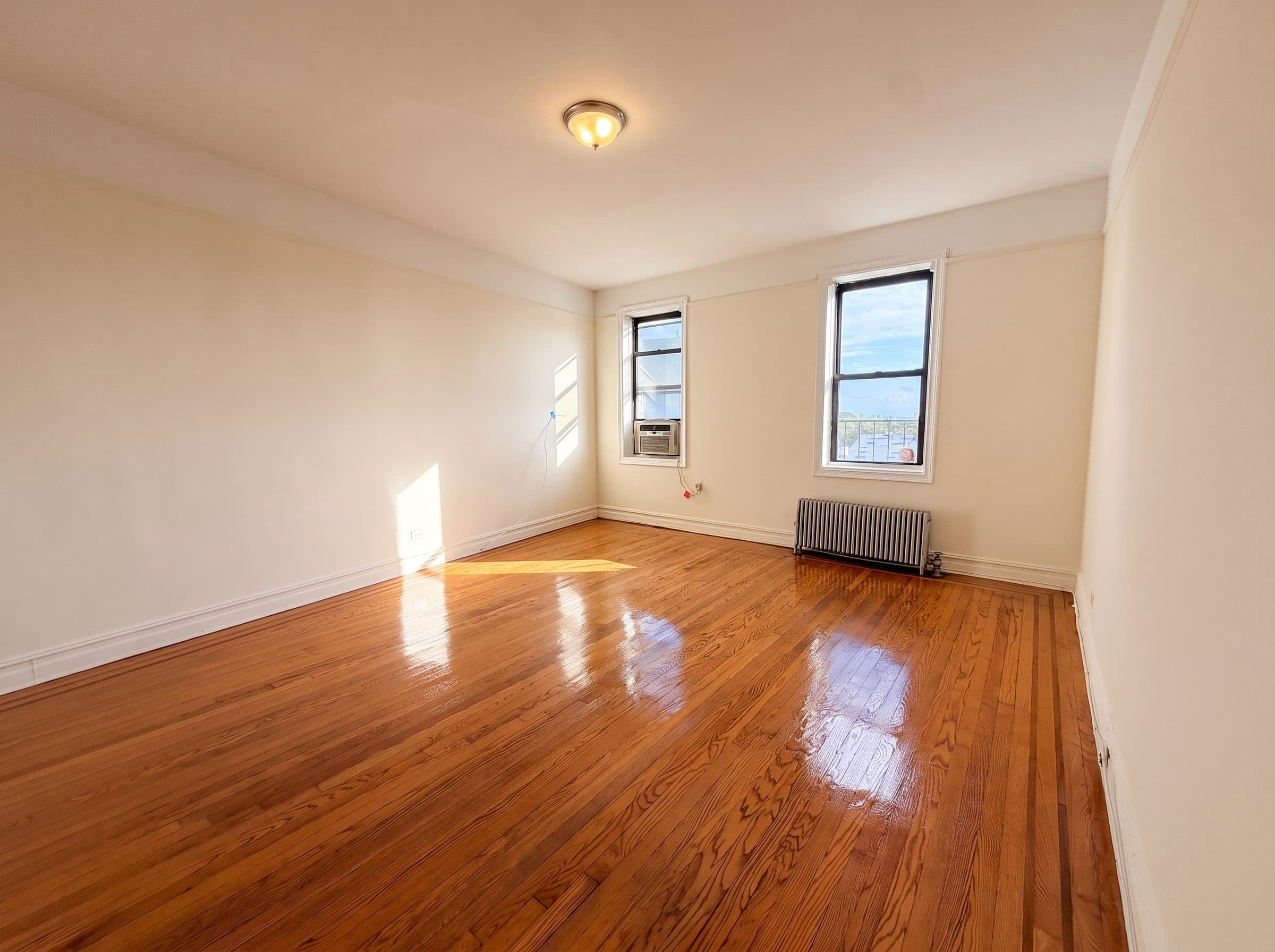 675 86th St, Apt 32