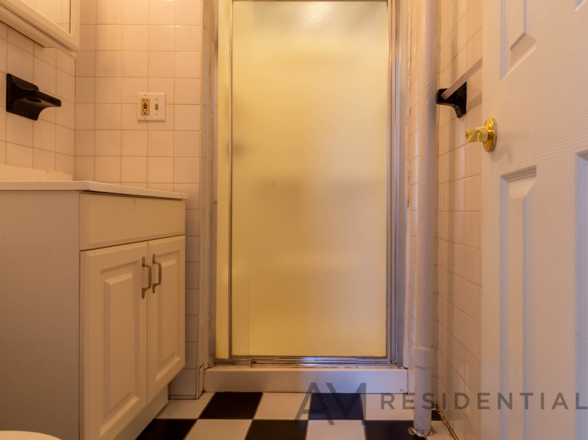 71 Underhill Avenue, Apt #A