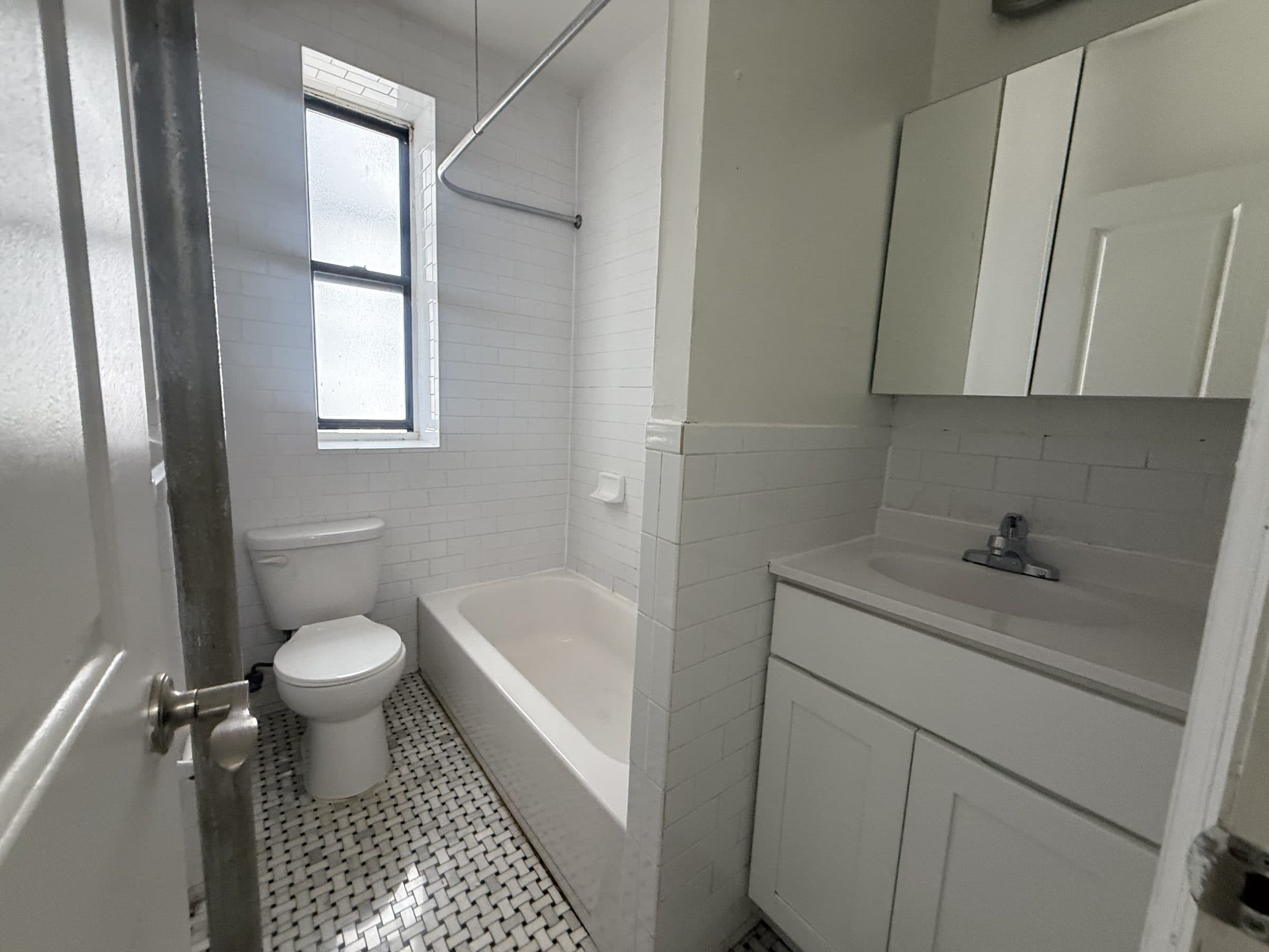 160 Fenimore St, Apt 1K
