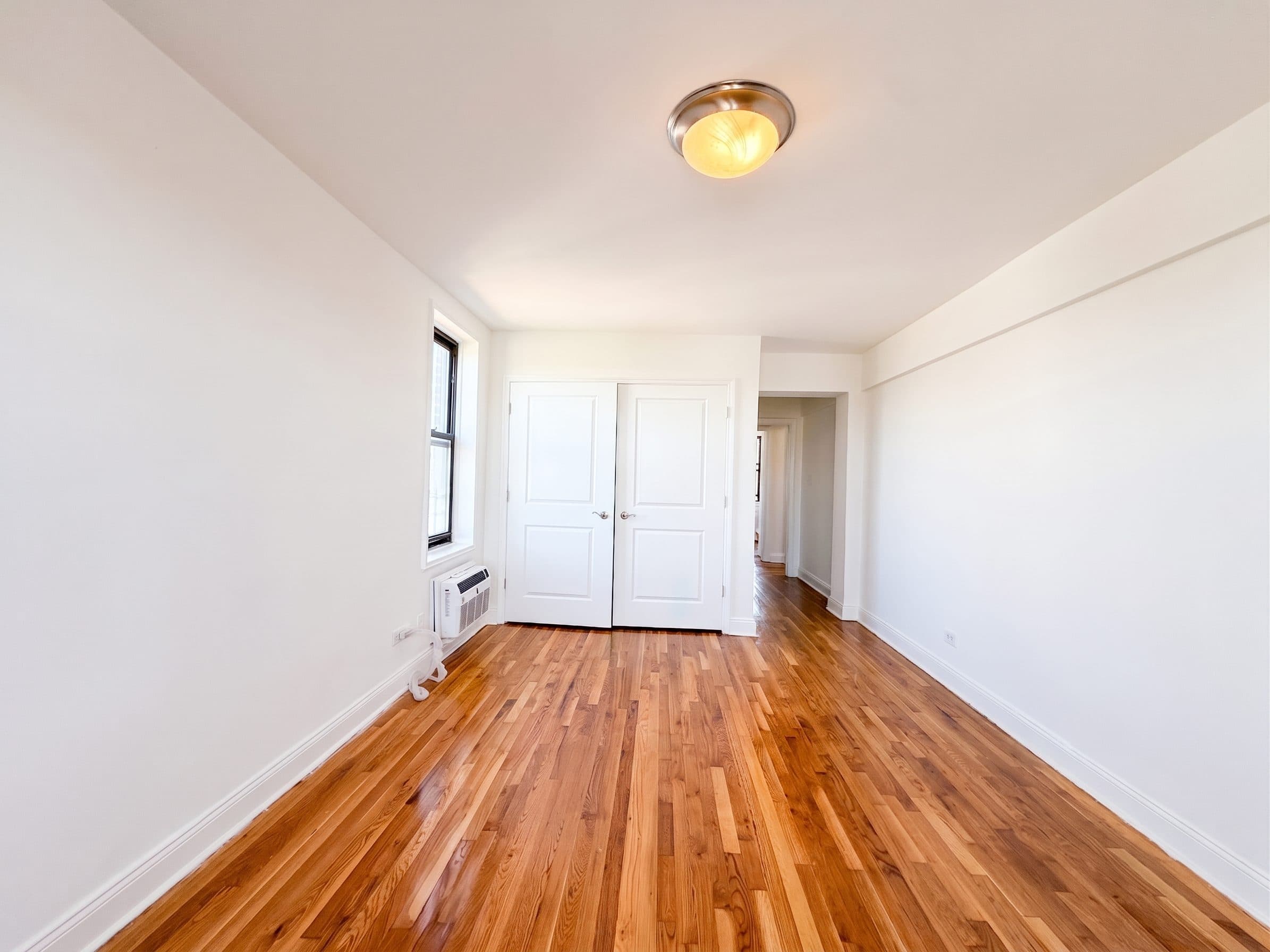 1535 E 14th St, Apt 60