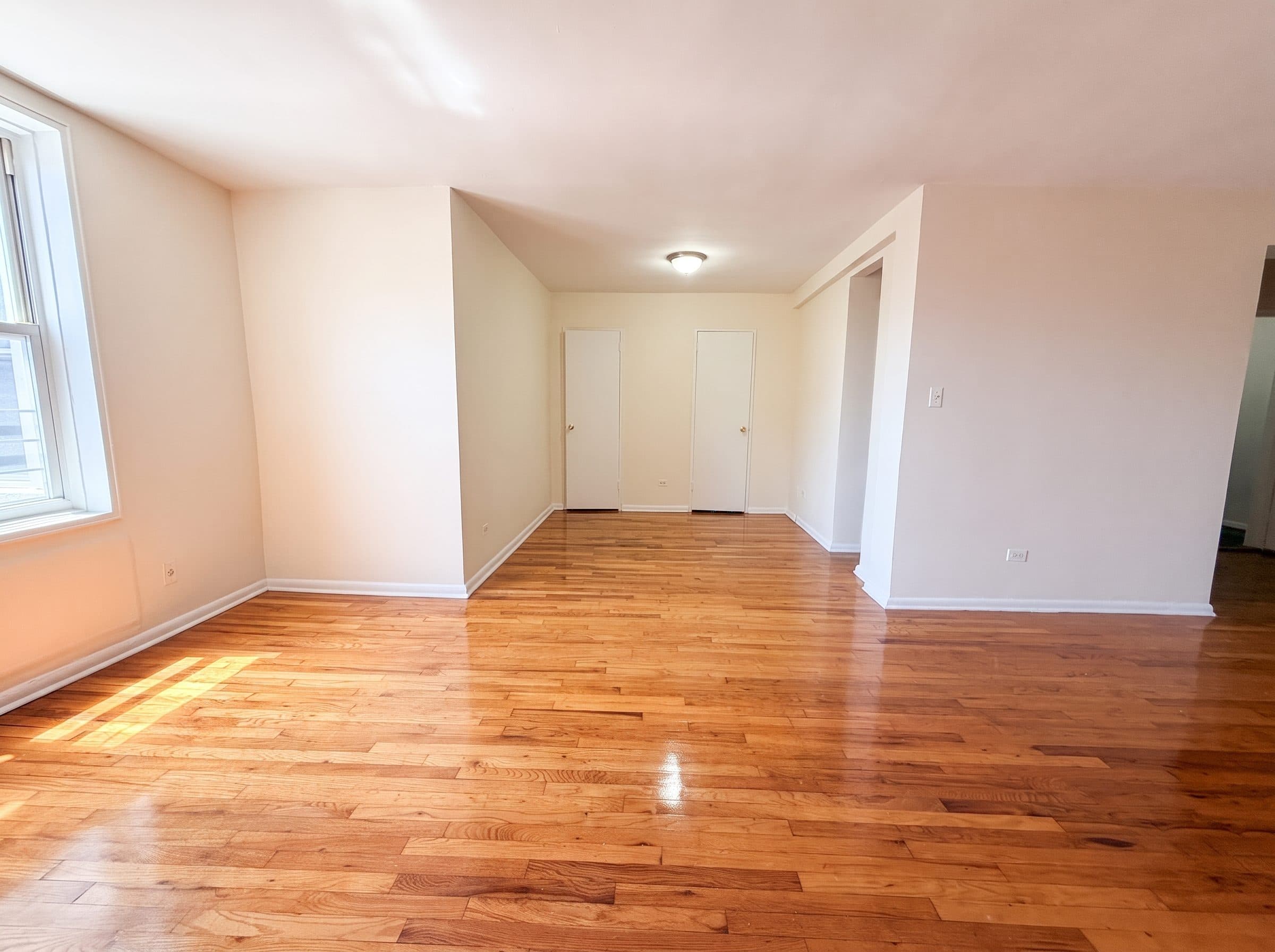 1279 E 17th St, Apt 30