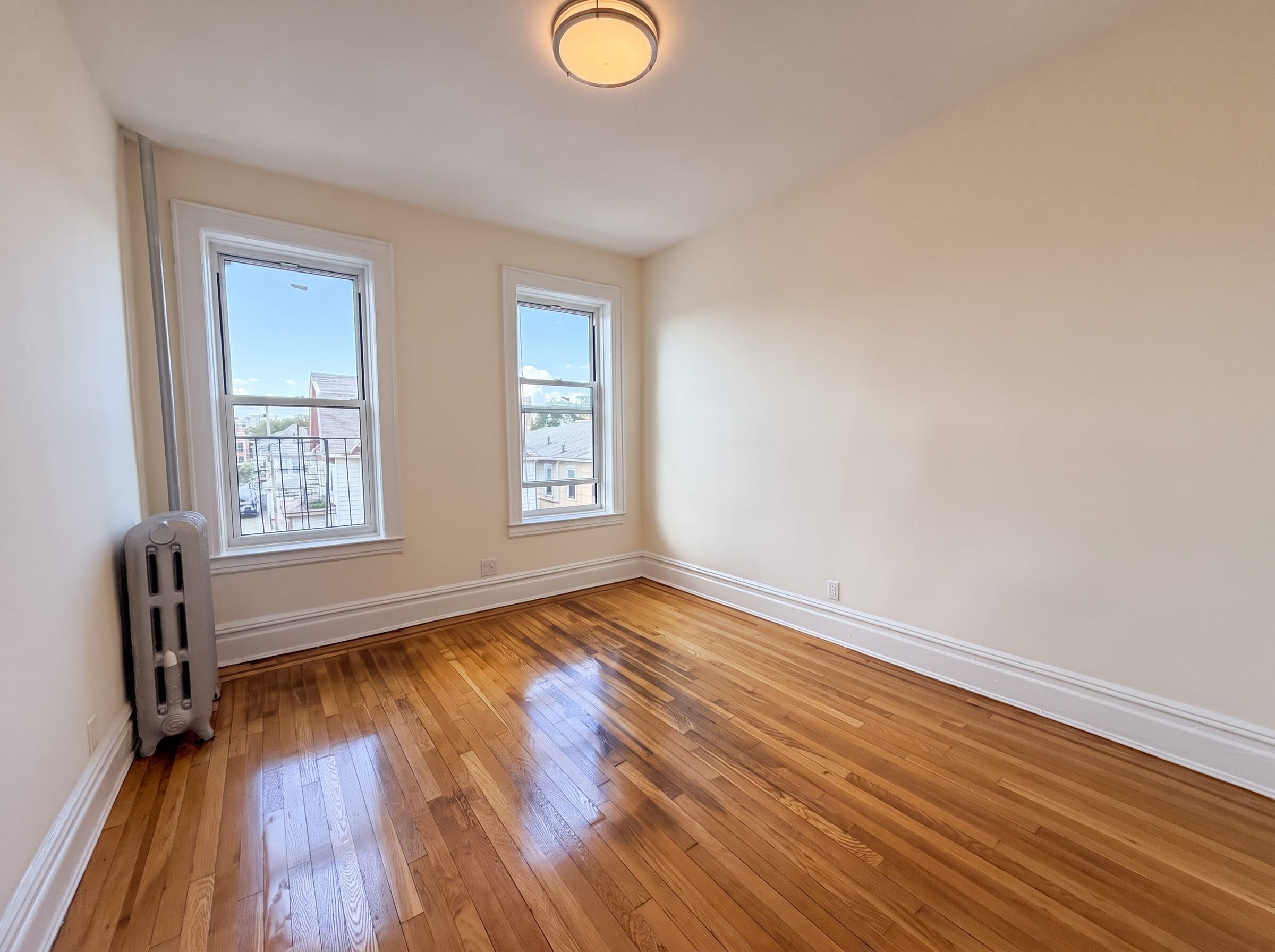 2066 East 15th Street, Apt 35