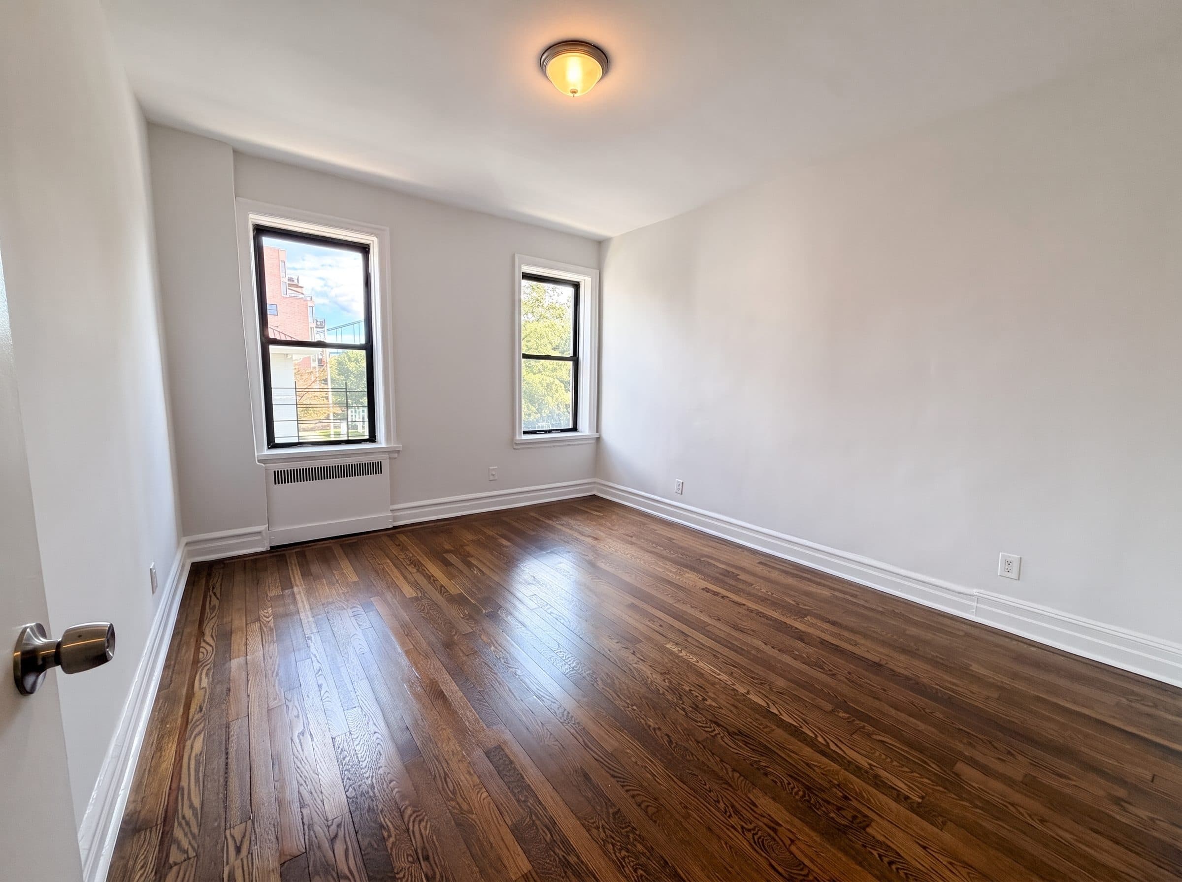9747 Shore Rd, Apt 20