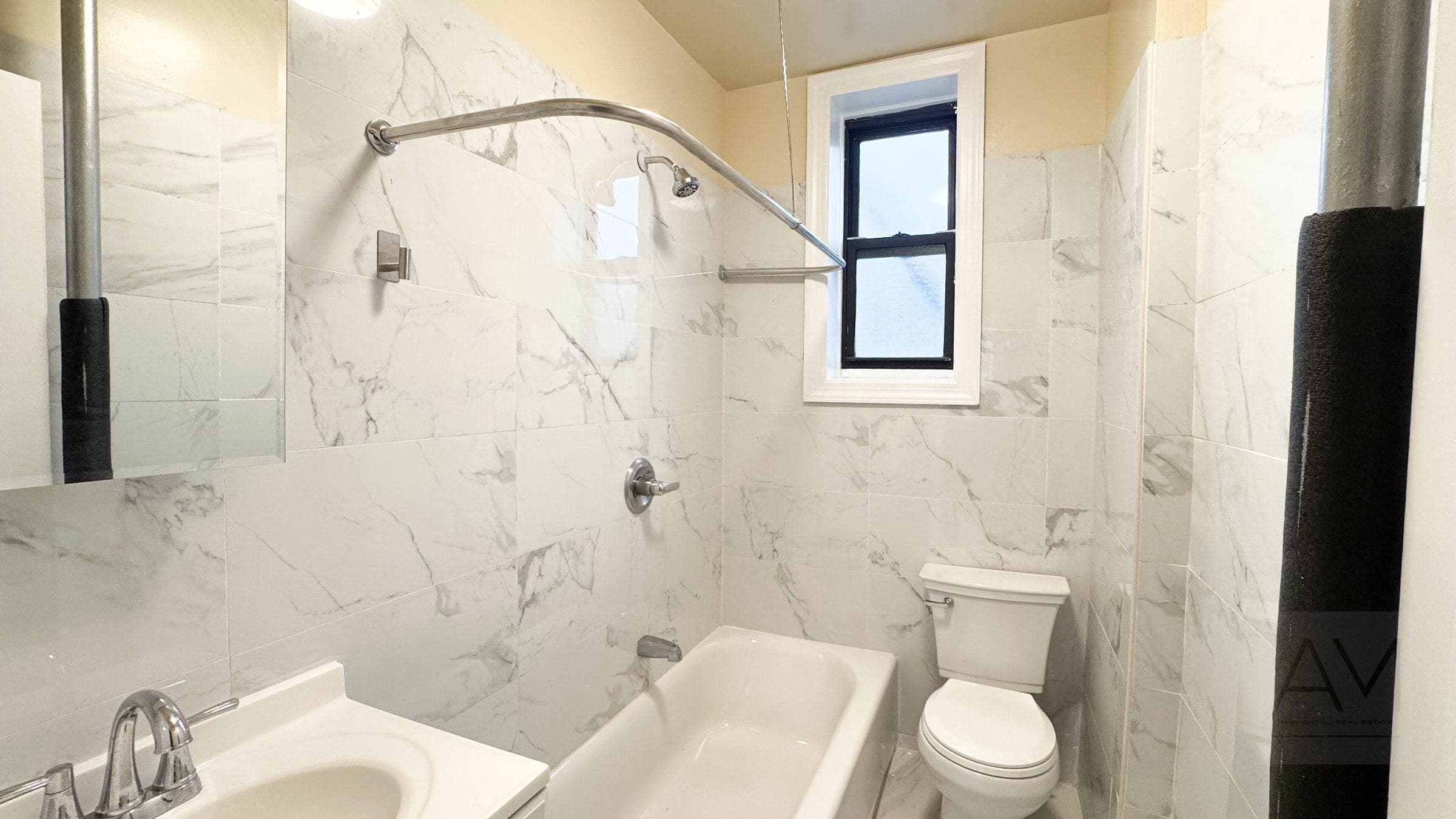 2430 63rd St, Apt 23