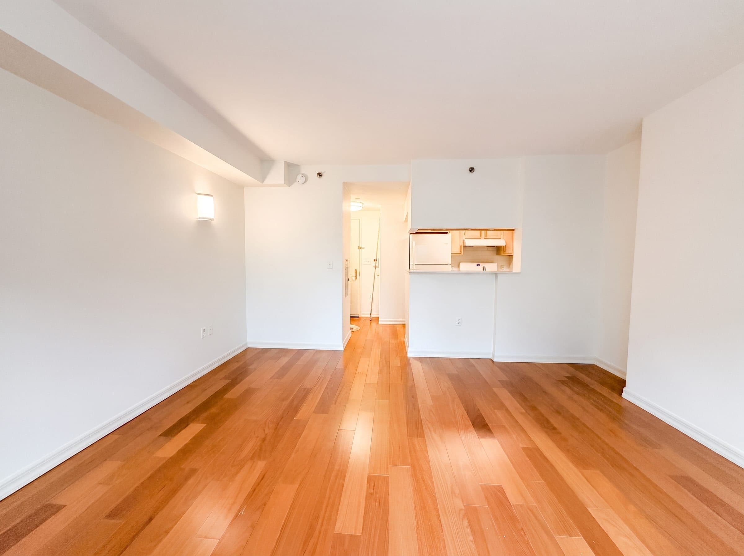 645 Gates Ave, Apt 28