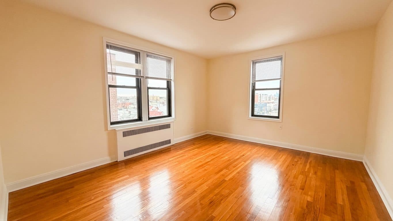 2147 E 17th St, Apt 64