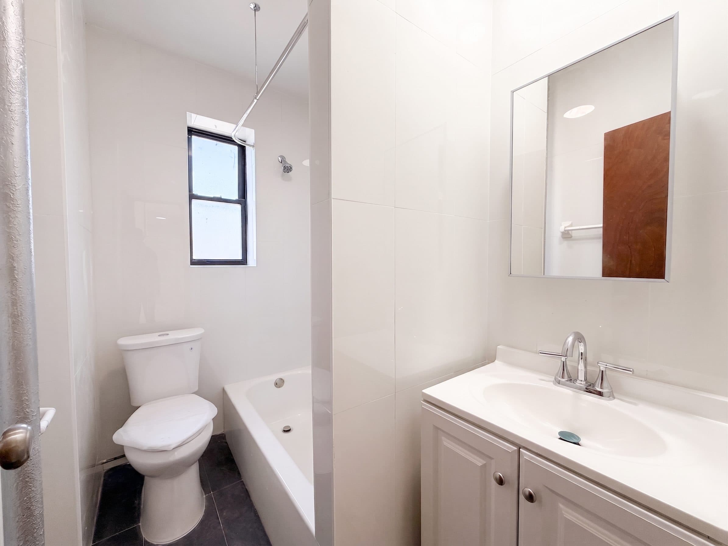 1602 East 43rd Street, Apt 24