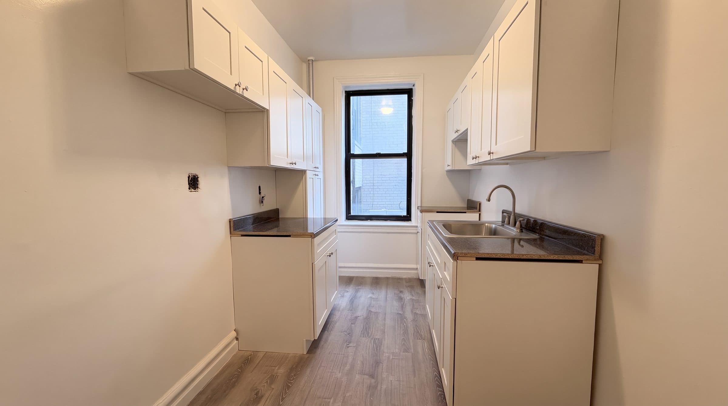 2126 Benson Ave, Apt 23